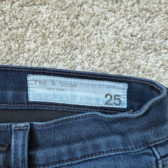 Rag and Bone | High Rise Skinny | Dark wash | size 25 - Picture 4 of 4